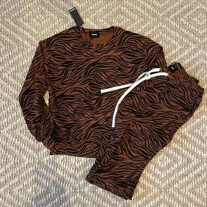NEW ⚡️ MONROW Tiger Brown + Black Sweatshirt + Pants Sweats